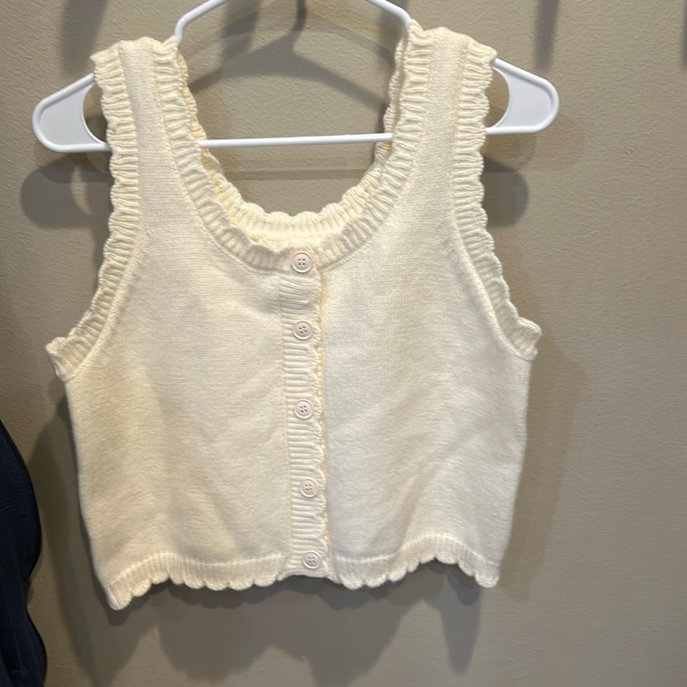 Sweater vest